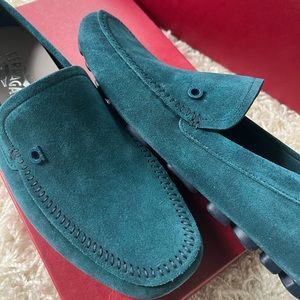 Salvatore Ferragamo Men’s Light Blue Suede Driver Shoes | size 7.5 BRAND NEW